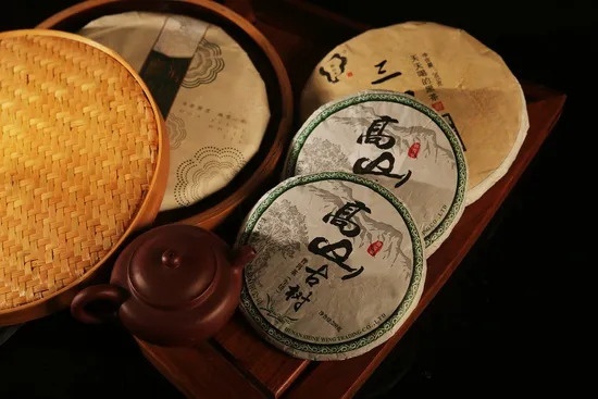 Yunnan Menghai Ripe Fermented Pu Erh Cake Slim Tea